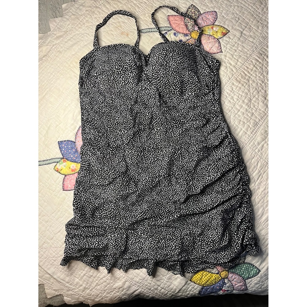 Black Wht Polka Dot Ruched Swim Dress One Piece Swimsuit Skirted Ruffle Hem xxl